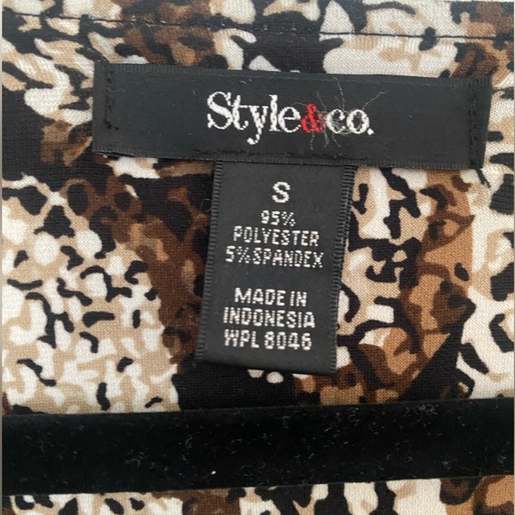 Women’s Blouse Size M - Picture 3 of 4